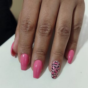 خدمات تخصصی ناخن